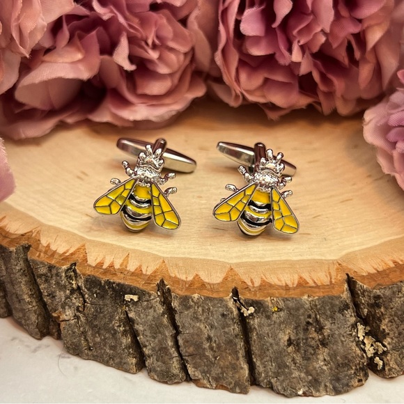Black and Yellow Bumblebee Cufflinks - Picture 3 of 15